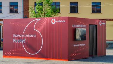 FUTURYSTYCZNY POP-UP STORE VODAFONE